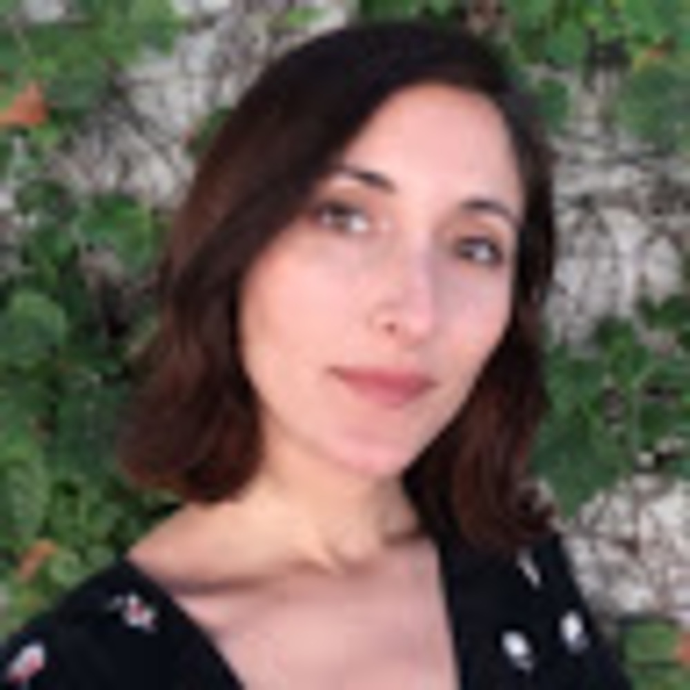 Meet your Posher, Dina